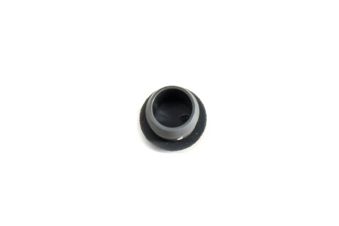 Rear headrest guide shutter