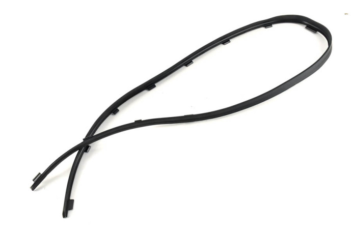 Front bumper deflector