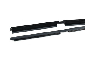 Right window exterior seal 205 cabriolet