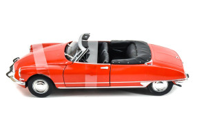 1/24 ds 19 red open convertible - welly