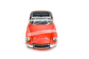 1/24 ds 19 red open convertible - welly