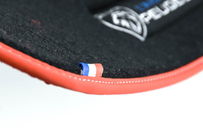 Tapis textile noir/rouge, 206 cabriolet