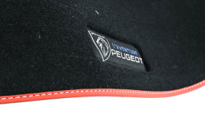 Tapis textile noir/rouge, 206 cabriolet