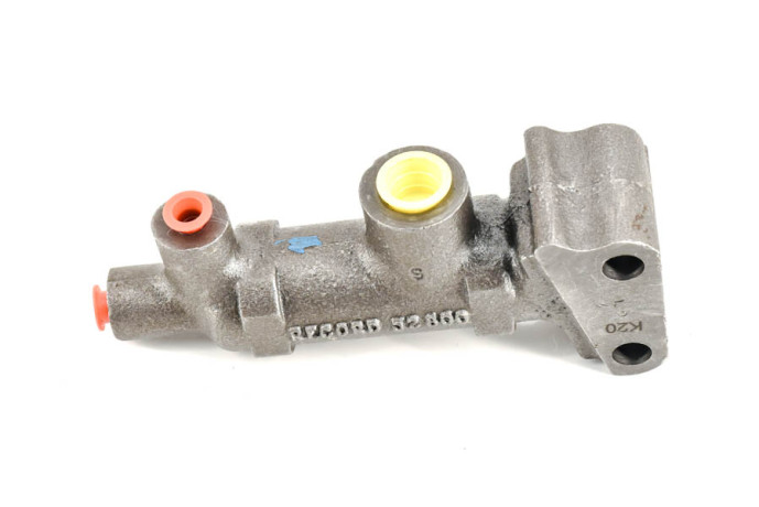Master cylinder