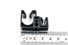 Brake pipe fixing clip