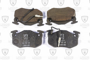 Set of 4 front brake pads