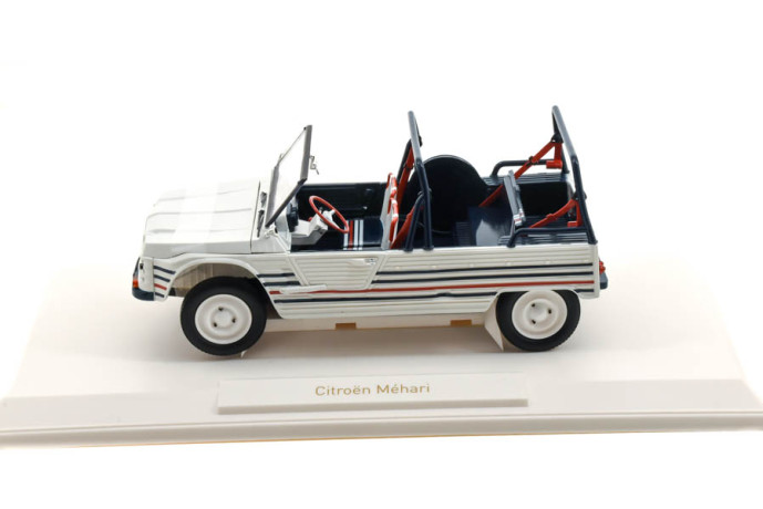 1/18 mehari blue white red...