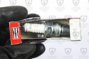 Spark plug or 5962e4