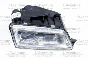 Right headlight