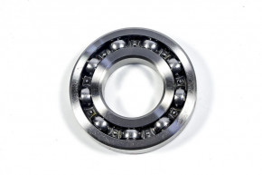 Rear bearing on primary shaft