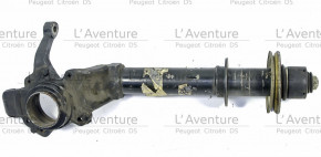 Front shock absorber pivot...