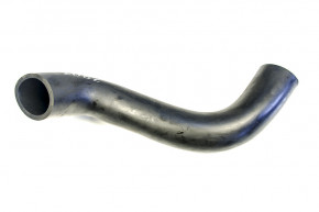 Right side heater hose