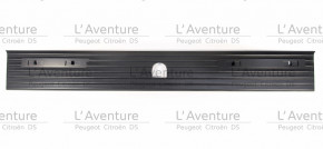 Anthracite rear panel trim