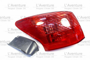 Rear fender light