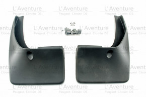 Set of rear mudflaps