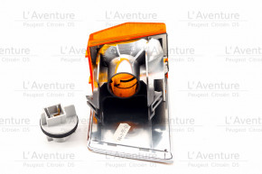 Transparent front left