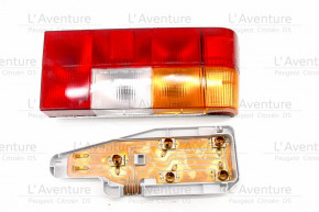 Complete rear right light