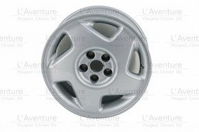 Light alloy wheel