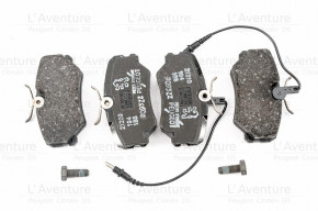 Jeu 4 plaquettes frein avant