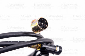 Antenna cable extender