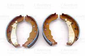 Set of 4 rear brake shoes