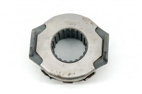 Ball bearing release assembly