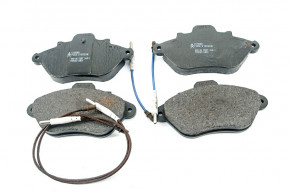 Set of 4 front brake pads