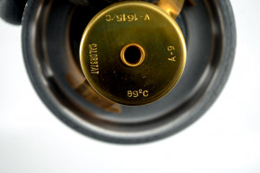 Thermostat eau moteur 89 degres