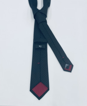 Cravate en soie noir ds