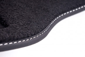 Tapis textile noir, coupe phase 2