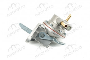 Pompe à essence avec joint et levier