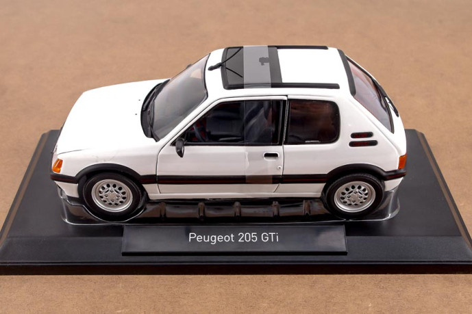 Voiture Miniature Peugeot 205 GTI 1.6 1988 Grey Graphite 1/18