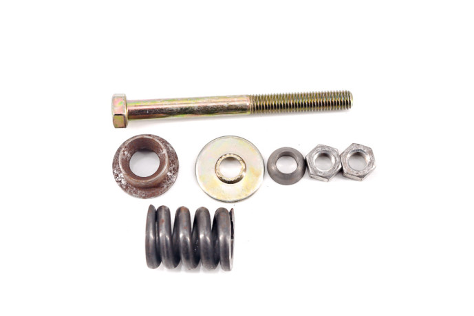 Exhaust pipe fixing kit