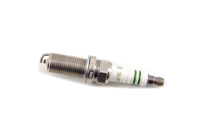 Engine spark plug