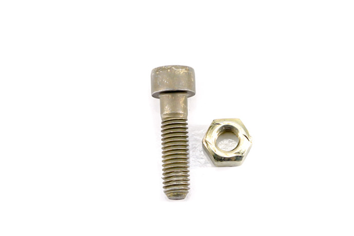 Steering coupling bolt