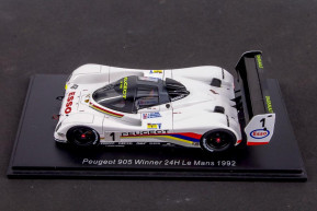 1/43 905  1 le mans 1992 - spark