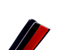 Joint de porte avant gauche sur caisse