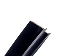 Joint de porte avant gauche sur caisse