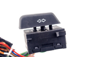 Front right seat automatic switch