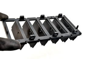 Anti-recycling air grid