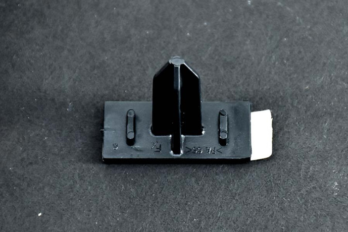 Rear shutter centering wedge
