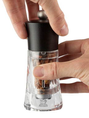 Oleron chocolate chili pepper 14cm