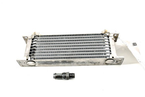 Engine oil cooling radiator