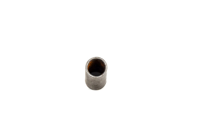 Hp pump support spacer tube