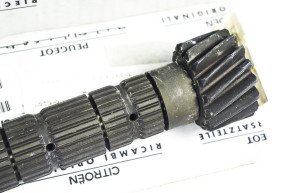 Arbre secondaire de bvm 16 dents (16x65)