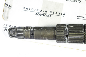 Arbre secondaire de bvm 16 dents (16x65)