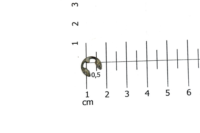 Half-collar pin circlip