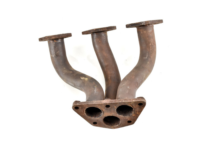 Used ​​left exhaust manifold
