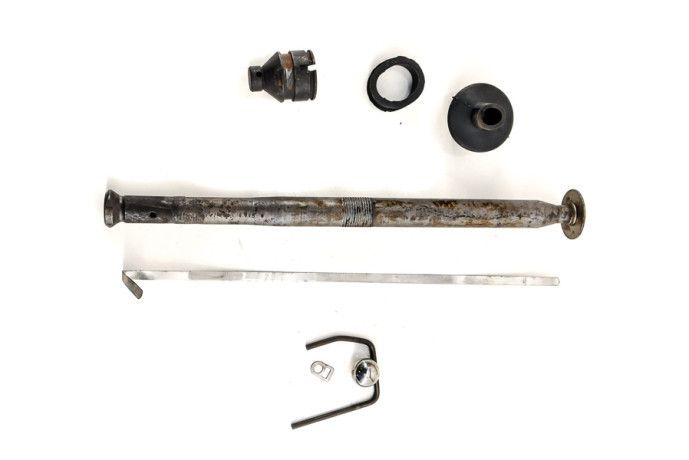 Rear suspension rod assembly