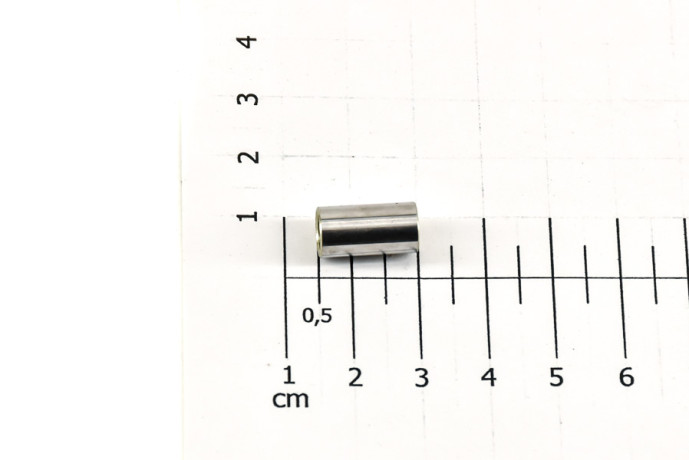 Entretoise diametre 6x8x15,3